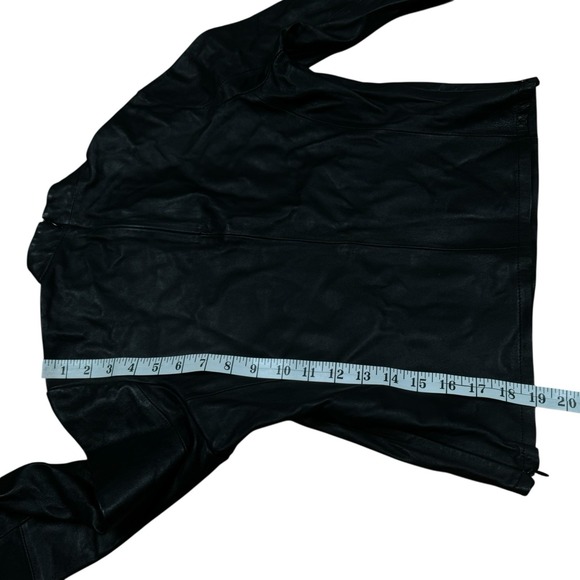 Rem Garson Women's Sz L‎ 100% Soft Leather Back & Side Zip Mock Neck Black Top - Picture 9 of 12
